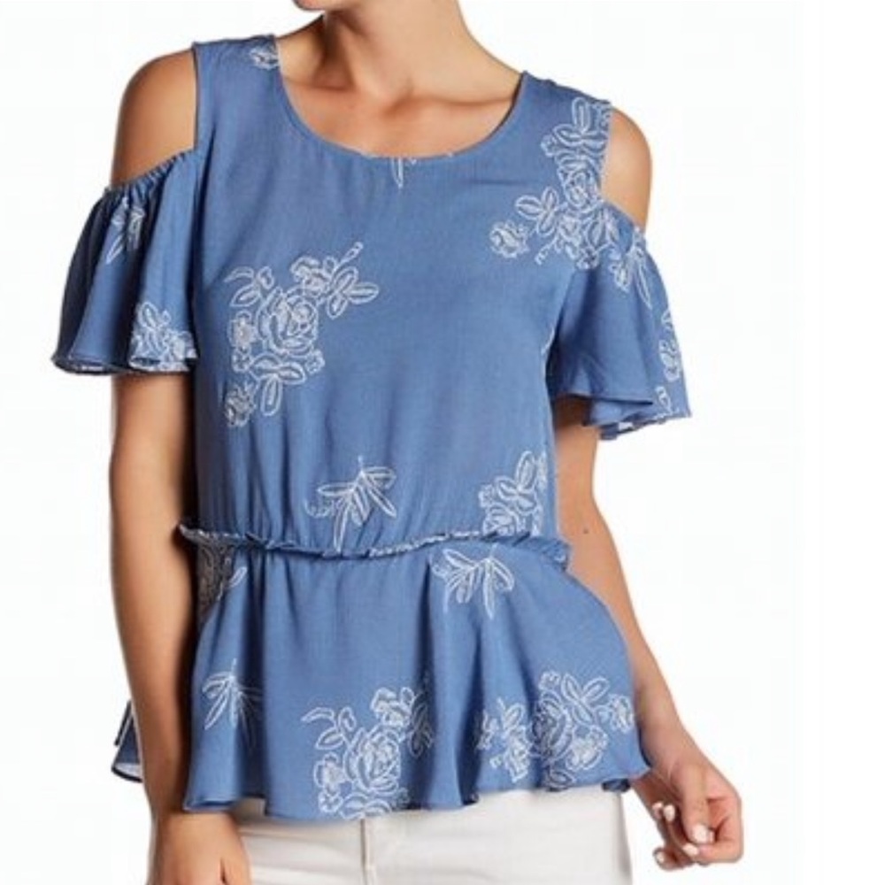 🌸Ro & De Embroidered Cold Shoulder Blouse